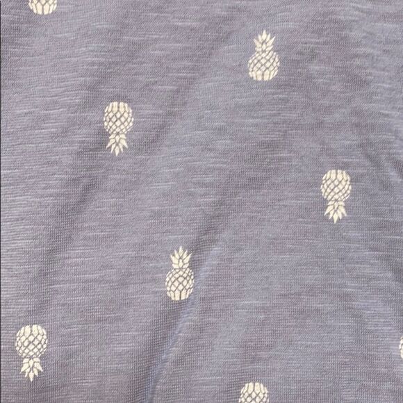 M/L blue pineapple t-shirt  - Picture 6 of 10